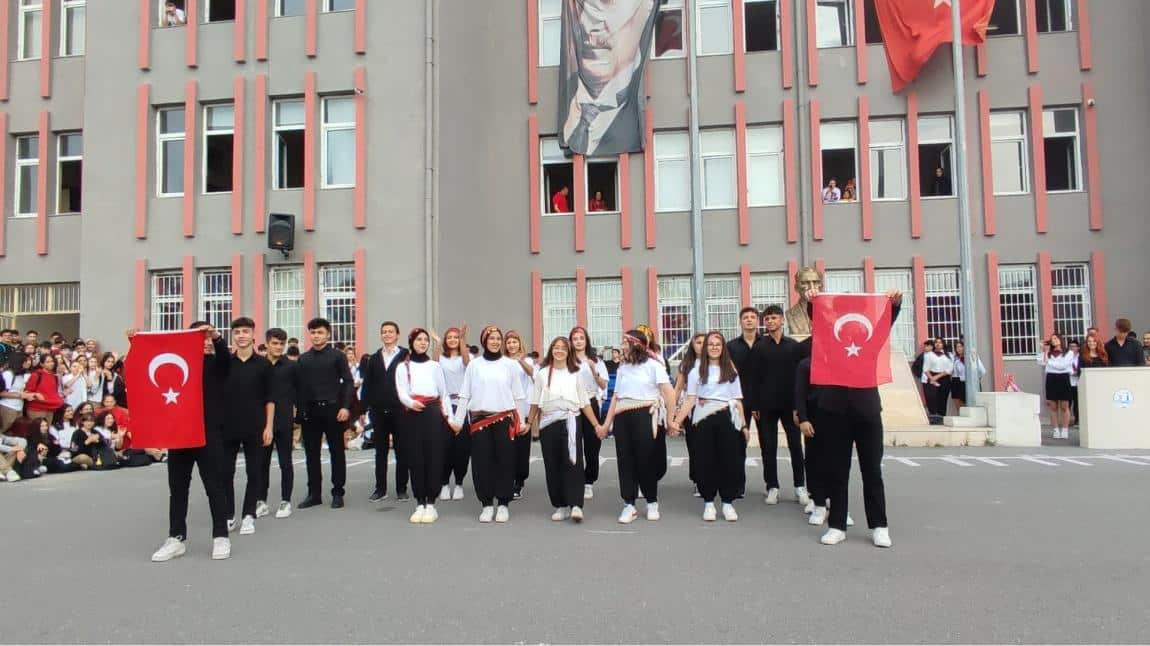 Ulu Önder Mustafa Kemal Atatürk ile birlikte büyük Türk ulusunun kurduğu Türkiye Cumhuriyetinin 100. yıldönümü heycanını ve gururunu yaşamaktayız.
